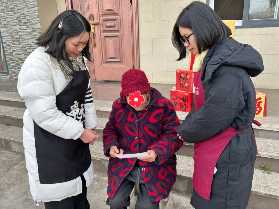 金堂“乡村老人大食堂”腊八暖心记